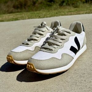 VEJA SDU REC ALVEOMESH WHITE BLACK NATURAL Size 7